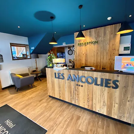 Logis Les Ancolies Hotel