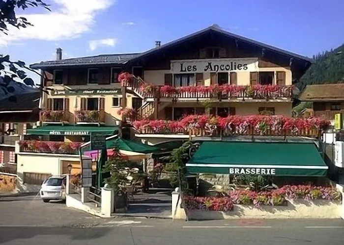 Logis Les Ancolies 3* Arêches