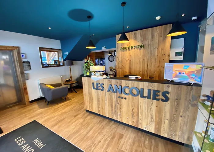 Logis Les Ancolies Otel