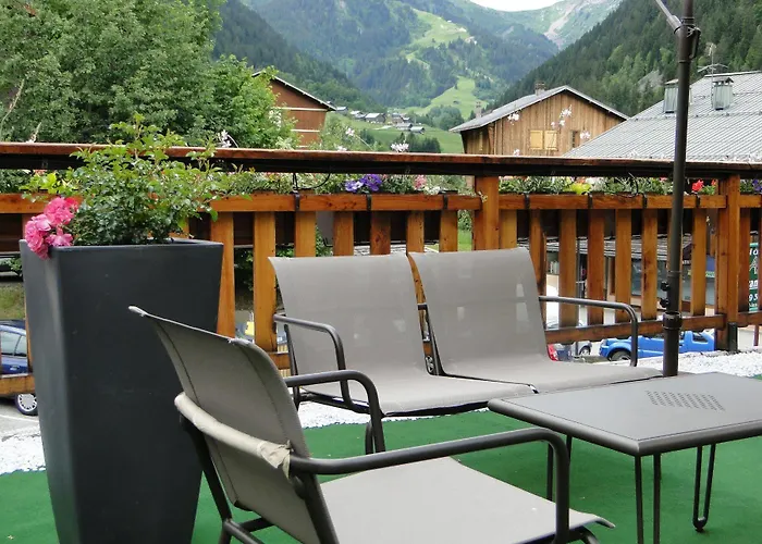 Logis Les Ancolies Otel
