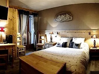 Logis Les Ancolies 3* Arêches