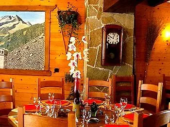 Logis Les Ancolies 3* Arêches