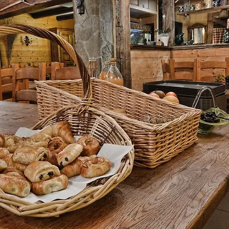 Logis Les Ancolies Hotel Arêches